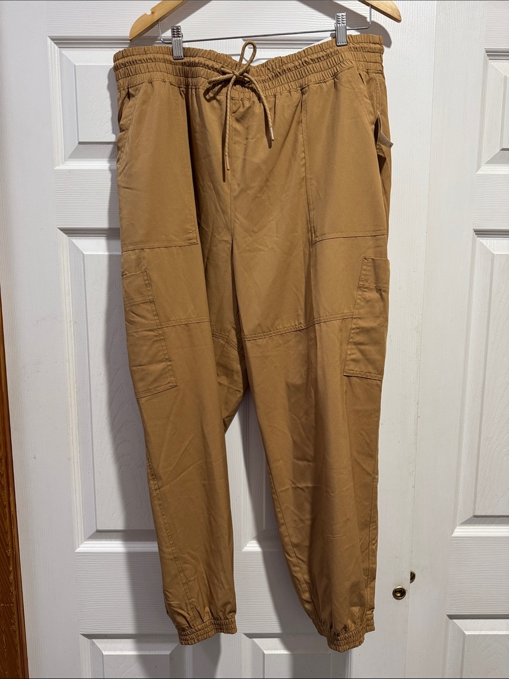 NWT Old Navy Women's Cargo QUICKDRY Jogger Pants